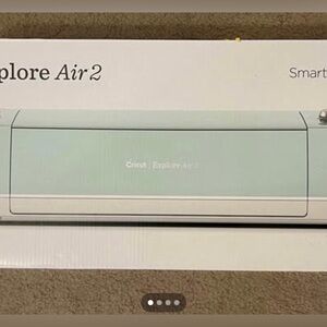Cricut Explore Air 2 Mint and White Cutting Machine